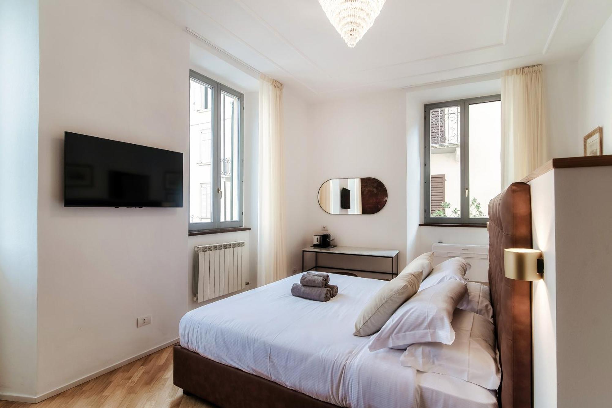 Guesthouse Lake'S Vibes - The House Of Travelers Como Eksteriør billede