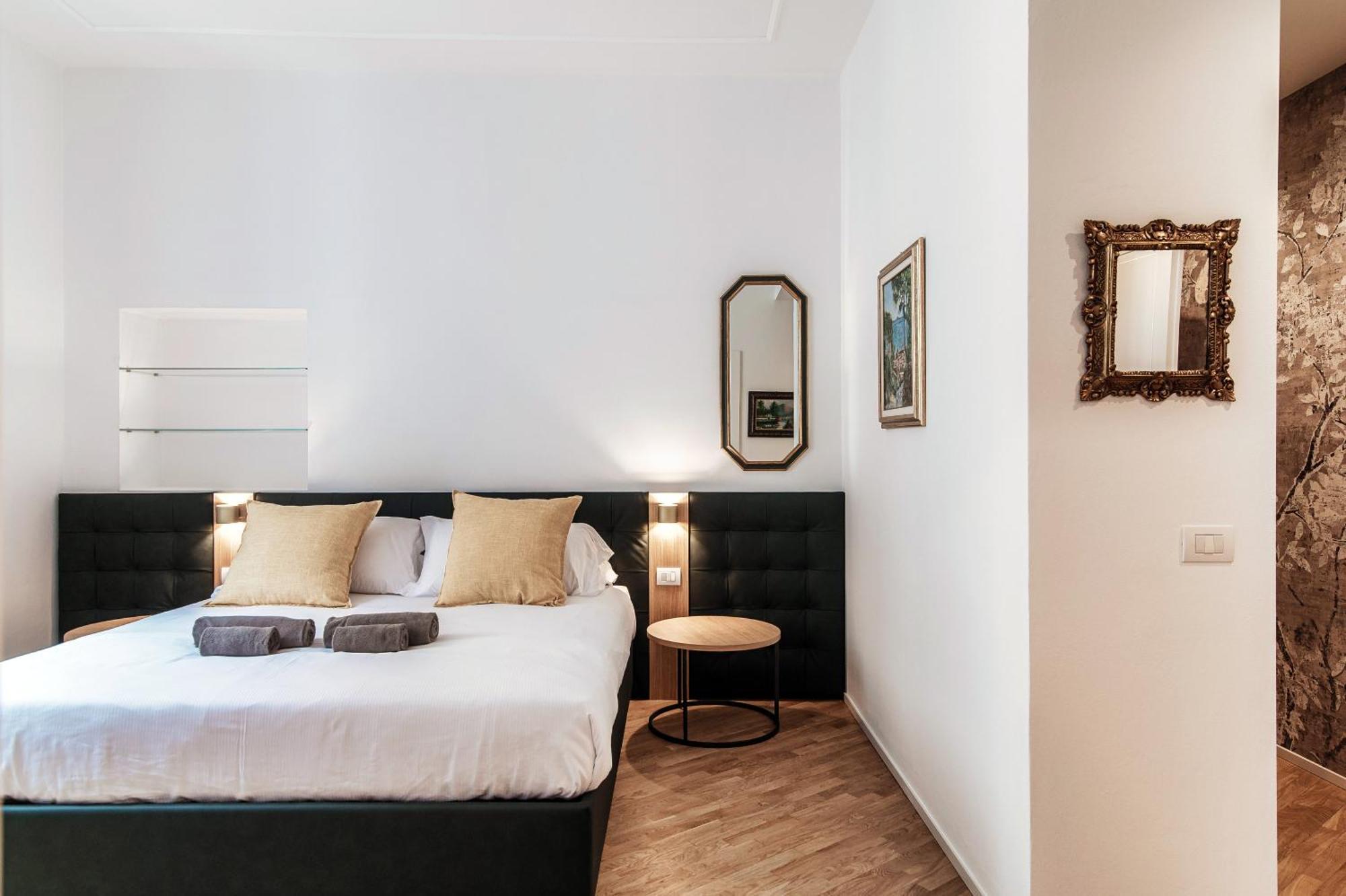 Guesthouse Lake'S Vibes - The House Of Travelers Como Eksteriør billede