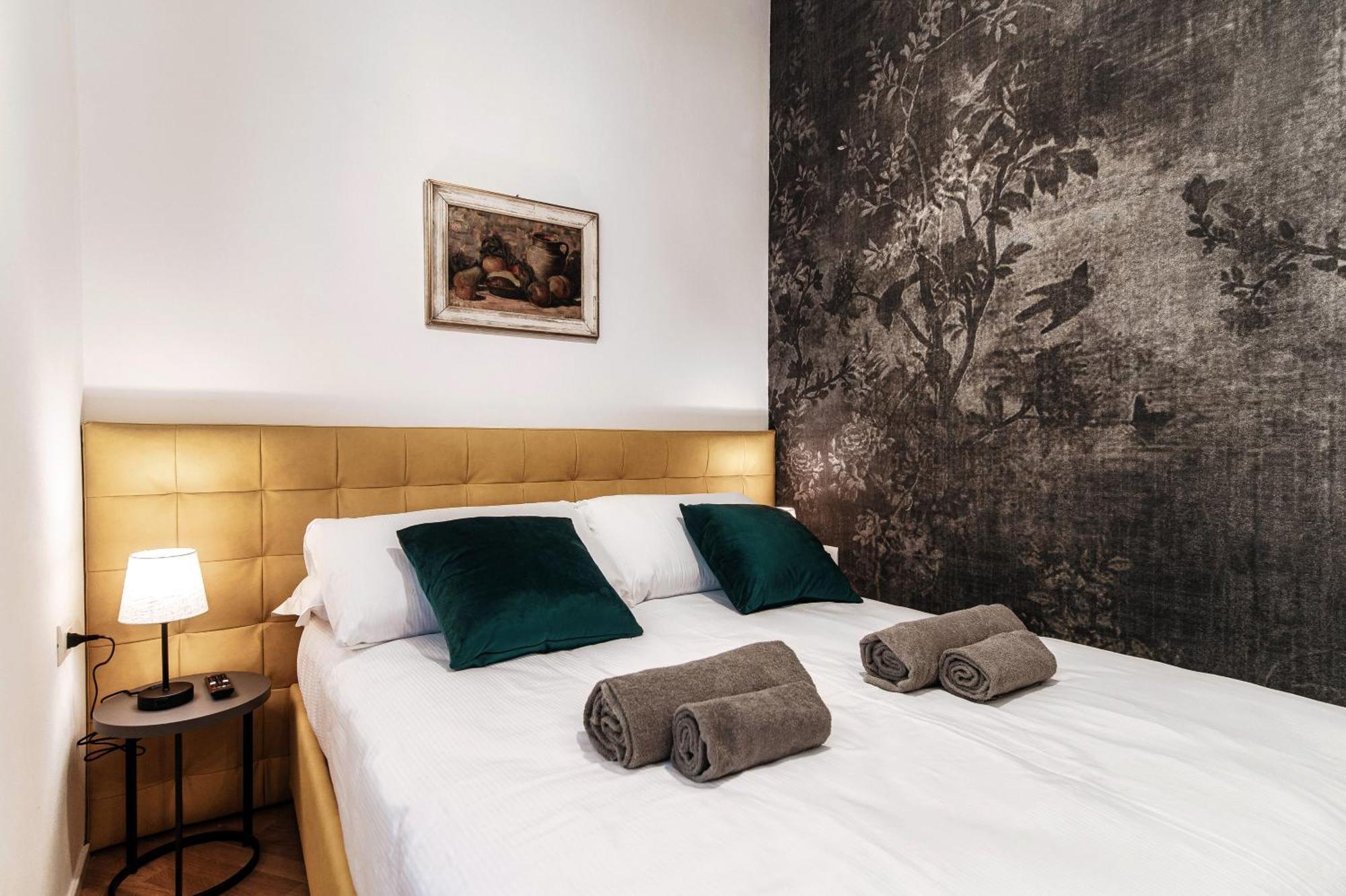 Guesthouse Lake'S Vibes - The House Of Travelers Como Eksteriør billede